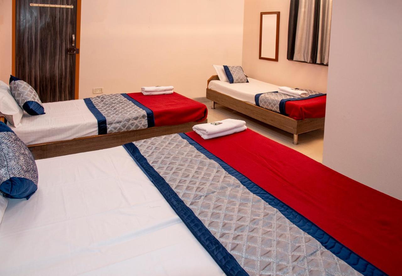 Vrindavan Comfort Inn Hyderabad Exterior photo
